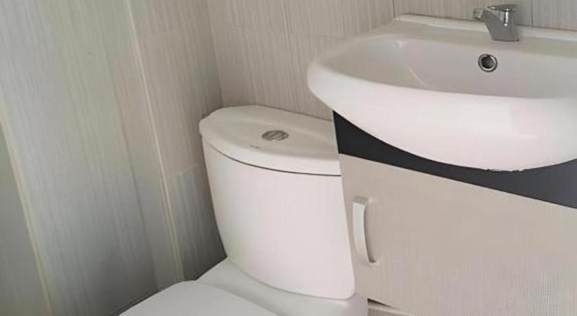 Hotel Bajet Mughoh Sengoti Jertih Екстериор снимка